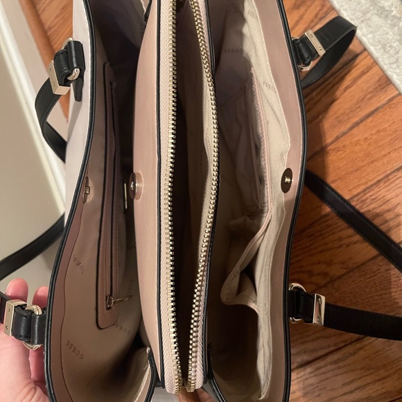 Guess Designer Purse - Picture 5 of 5